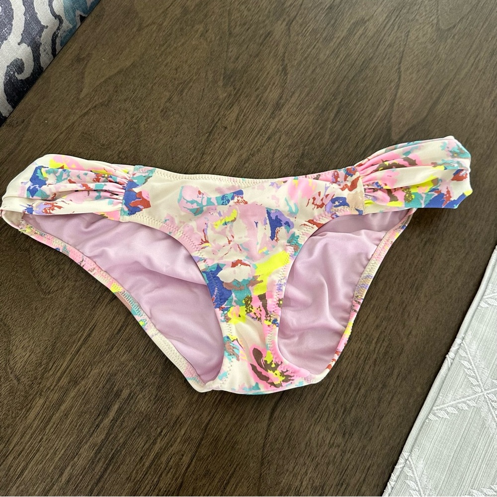 EUC Victoria’s Secret The Knockout Bikini Bottom Cream and Purple Size XS